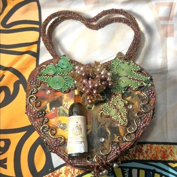 Mary Frances Intoxicating Beaded 3D Wine Bottle Heart Handbag - Picture 1 of 16